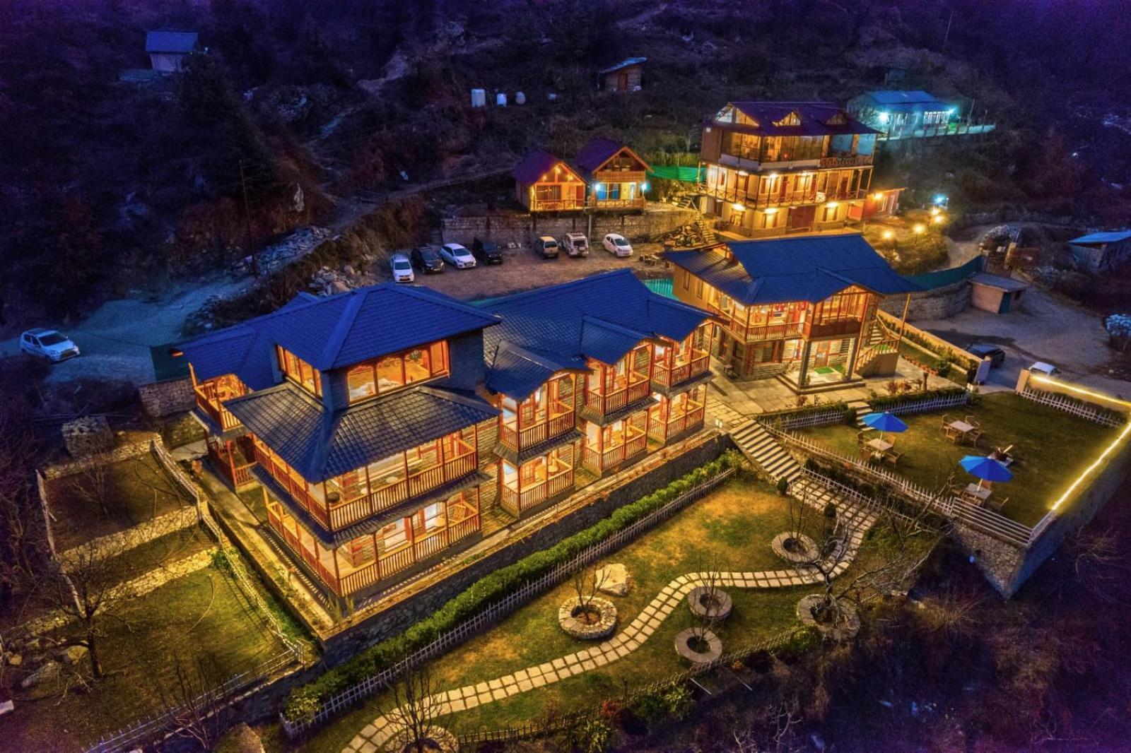 Hotel 8Fold By Larisa, Jibhi Exterior foto